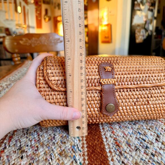 Woven Rattan Wicker Crossbody Bag with Baby Blue Striped Lining - Picture 7 of 8